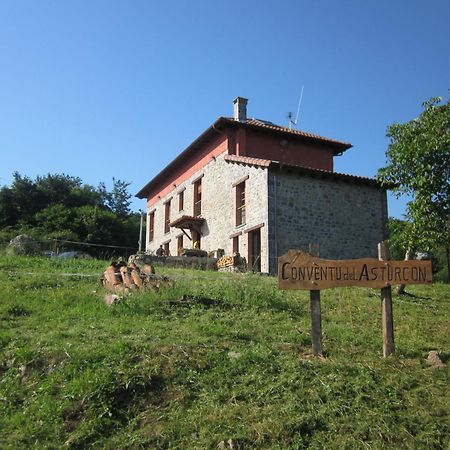 El Conventu Del Asturcon Vendégház Lago  Kültér fotó